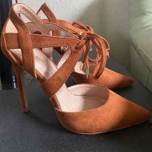 Brown suede heels! Never worn.